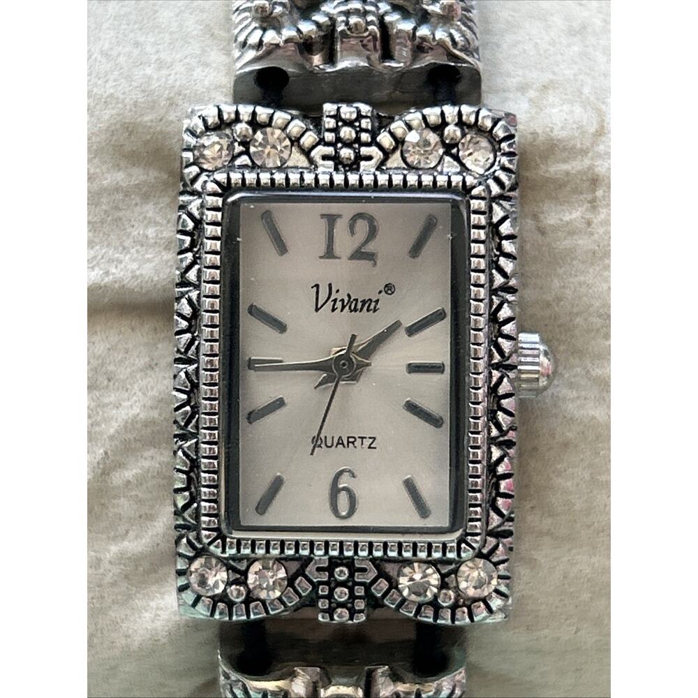 Vivani Silver Tone Women’s Stretch Band Quartz Watch